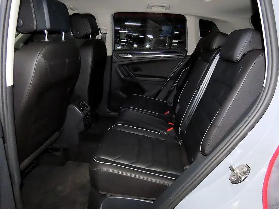 Volkswagen Tiguan — фото 8