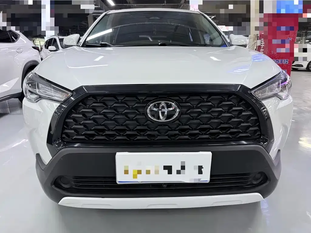 Toyota Corolla Cross — фото 2