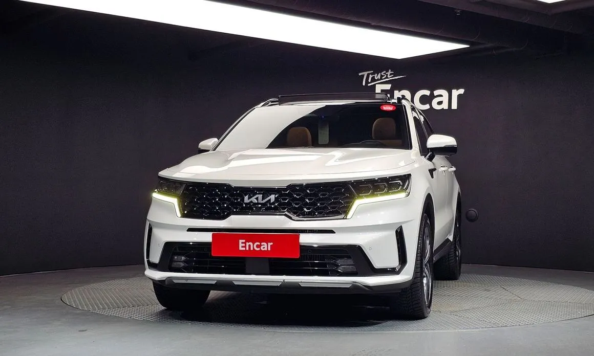 Kia Sorento — фото 6