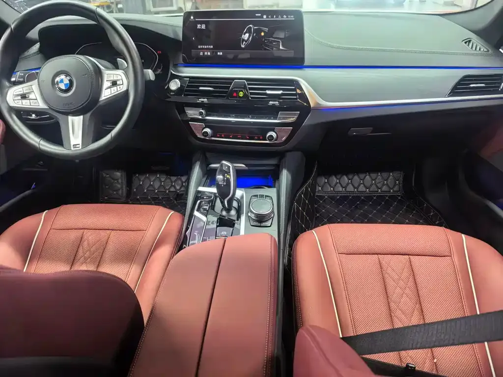 BMW 5 Series — фото 10