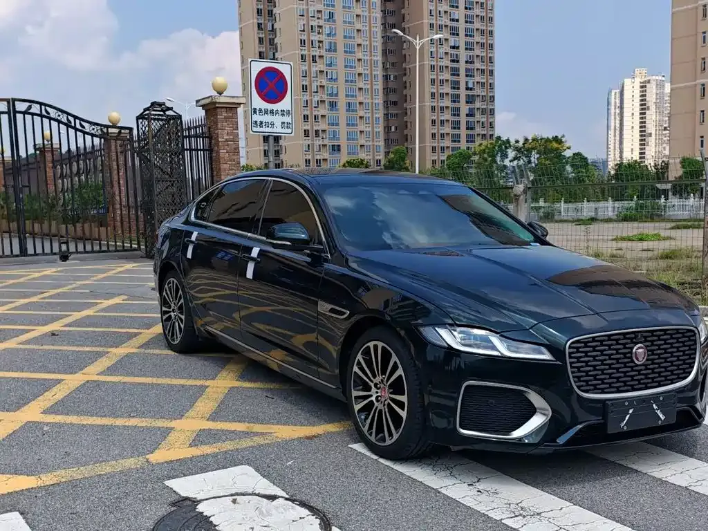 Jaguar XFL — фото 10