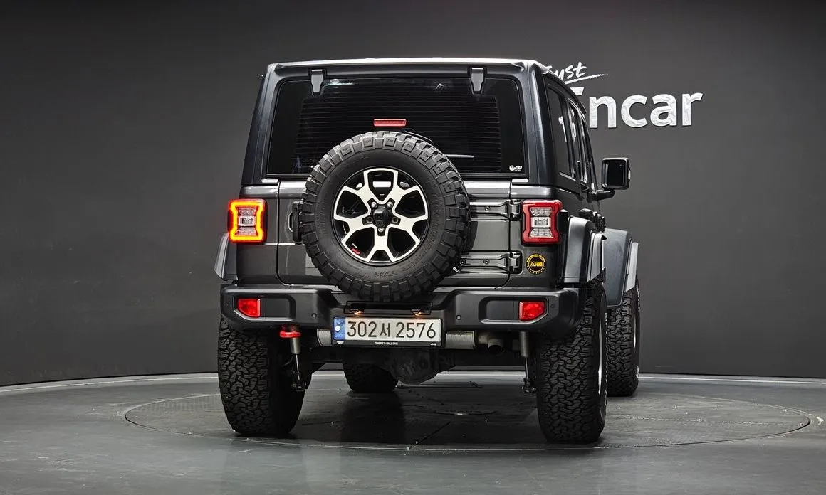 Jeep Wrangler — фото 6