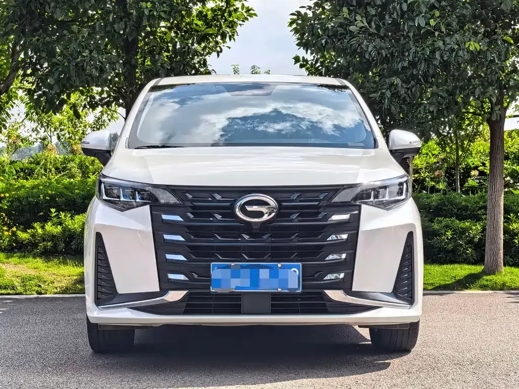 GAC Motor Trumpchi M6 — фото 6