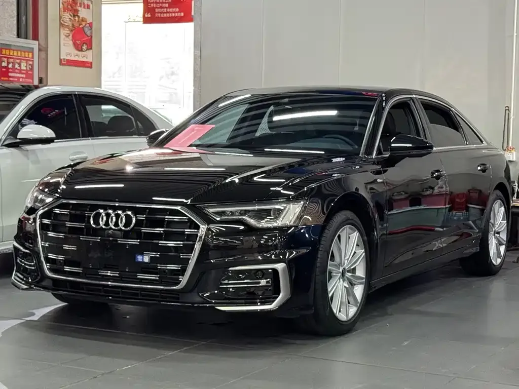 Audi A6L — фото 1