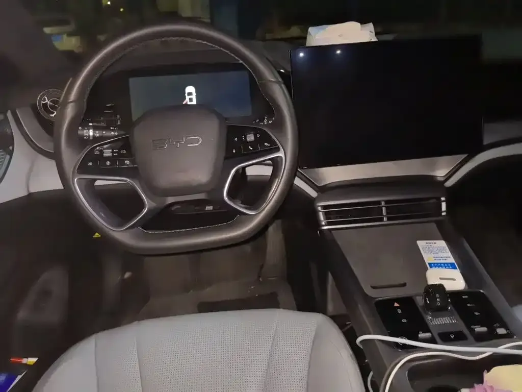 BYD Seal — фото 7