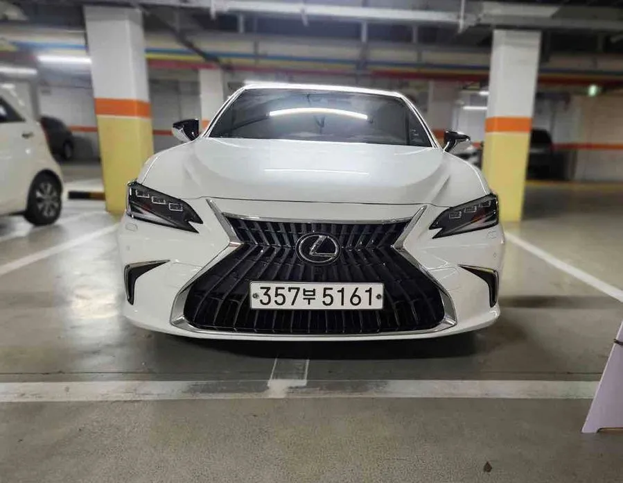 Lexus ES — фото 1