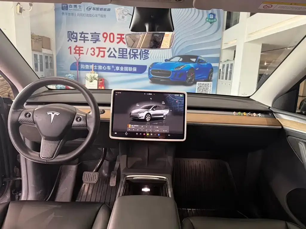 Tesla Model Y — фото 3