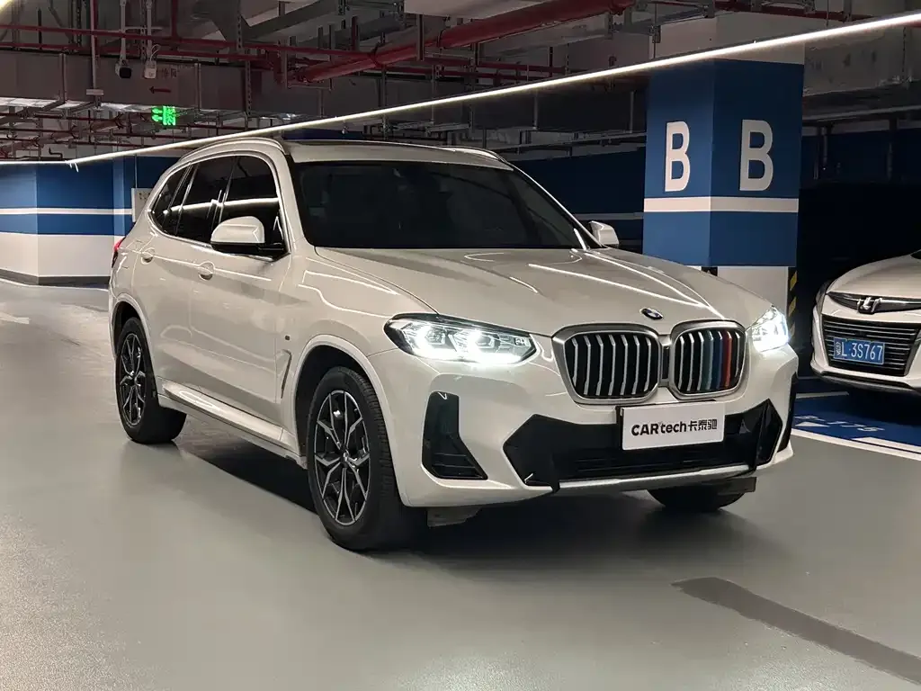 BMW X3 — фото 8