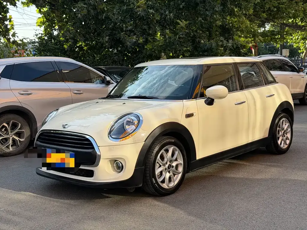 MINI Cooper (3-door) — фото 1