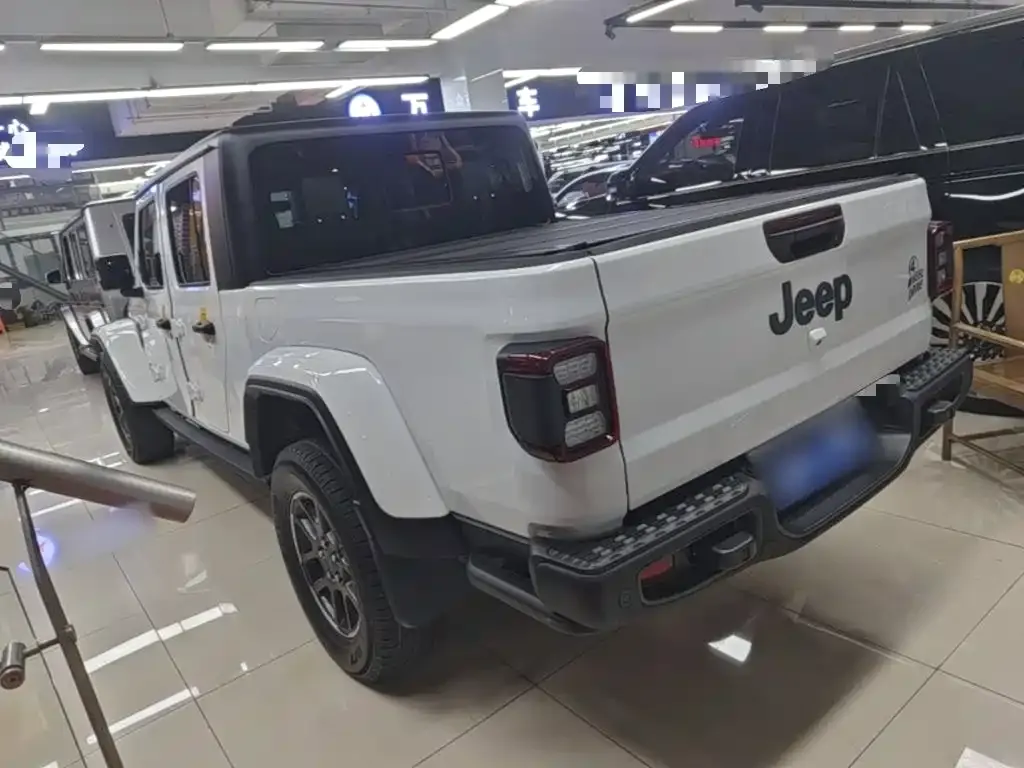 Jeep Gladiator — фото 2