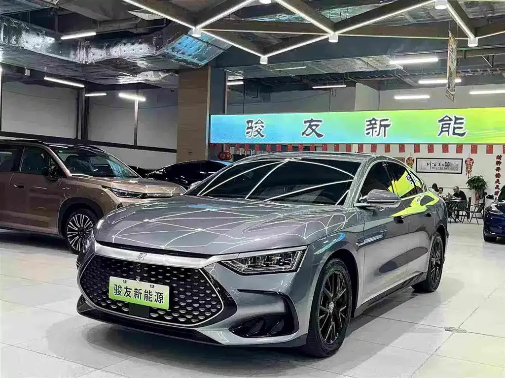 BYD Han — фото 1