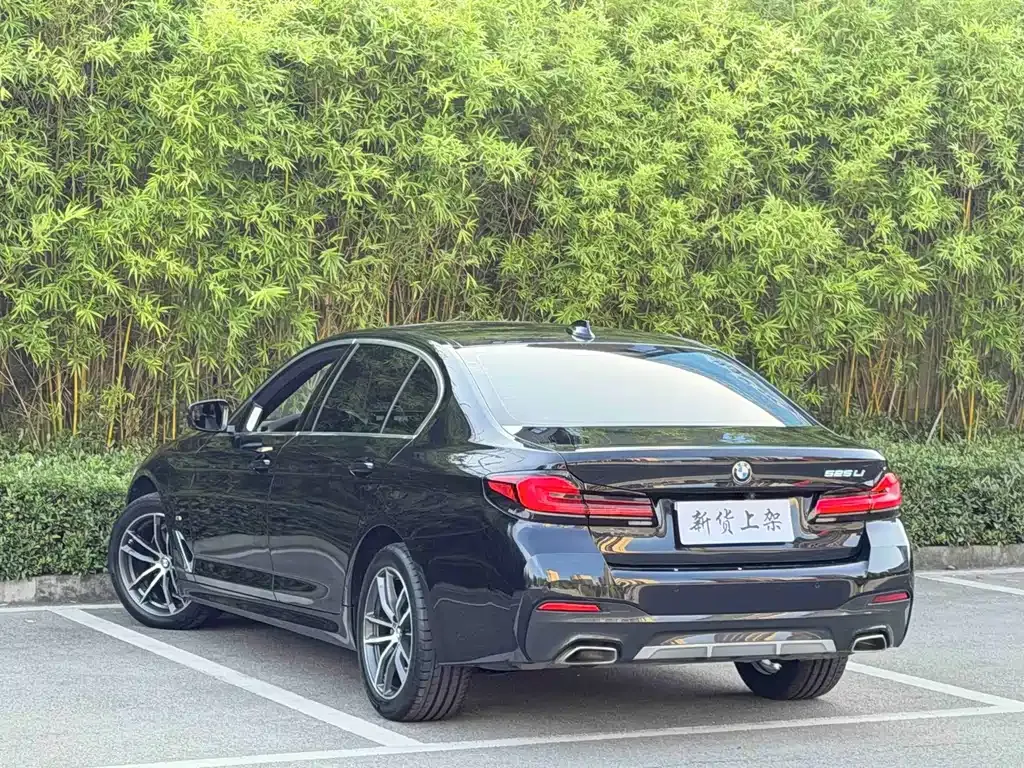 BMW 5 Series — фото 3