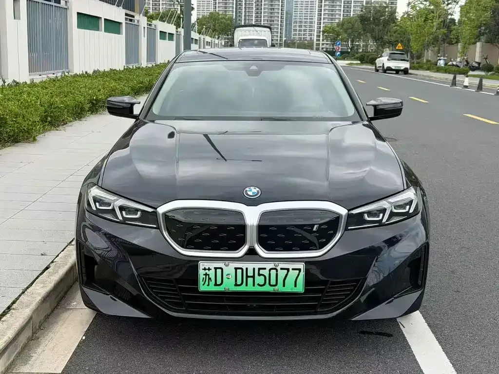 BMW i3 — фото 1
