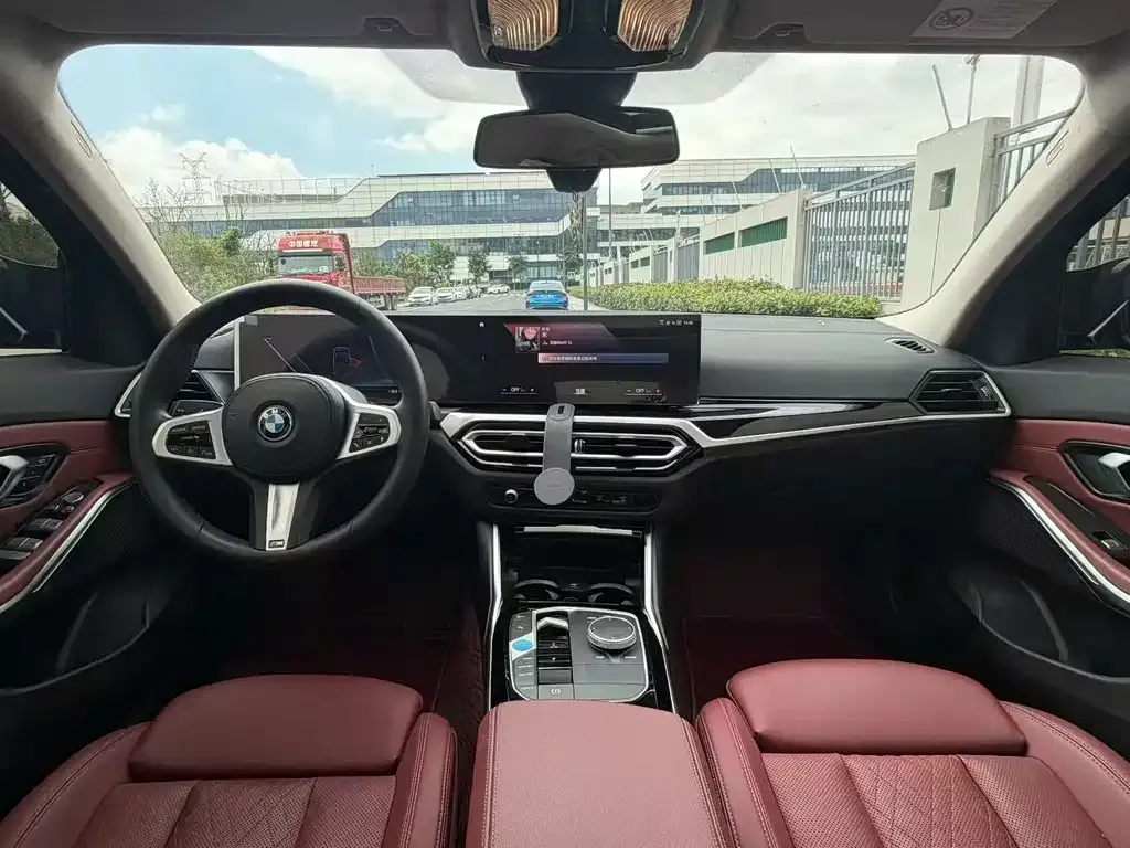 BMW i3 — фото 8