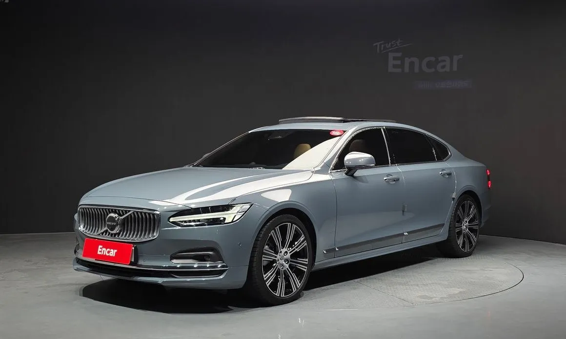 Volvo S90 — фото 1