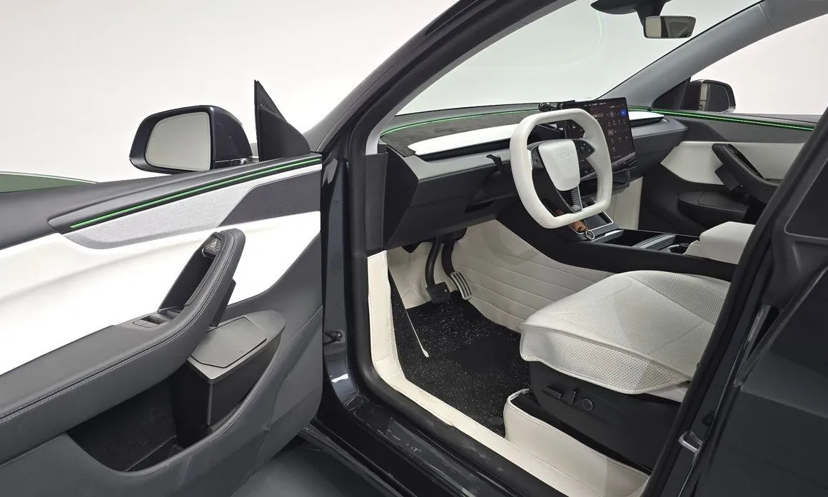 Tesla Model Y — фото 7