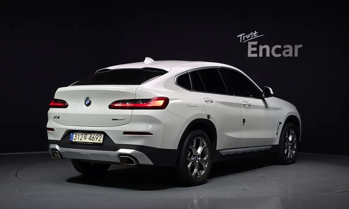 BMW X4 — фото 2