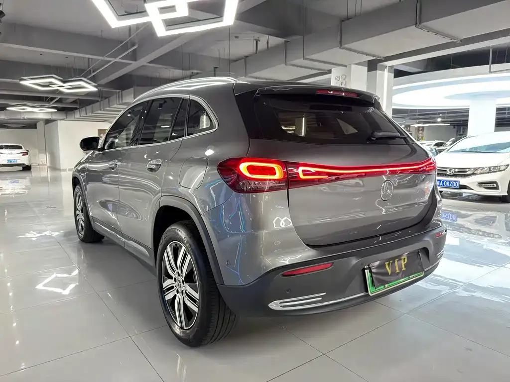 Mercedes-Benz EQA — фото 2