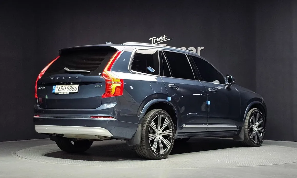 Volvo XC90 — фото 9