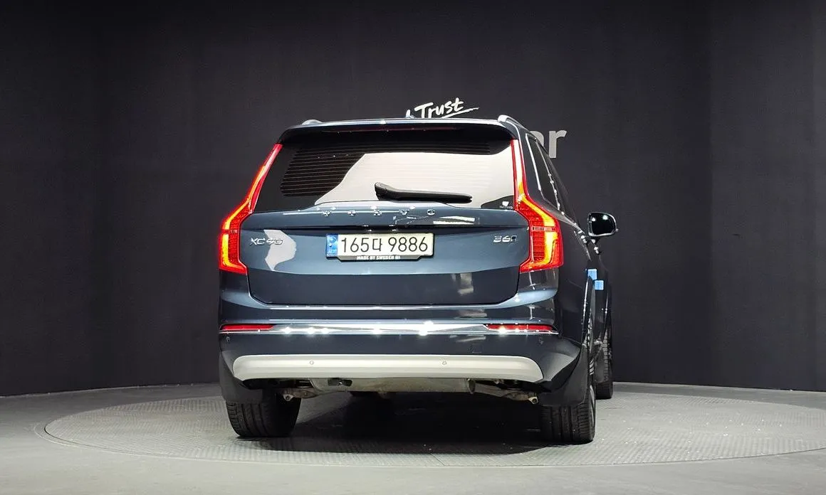 Volvo XC90 — фото 8