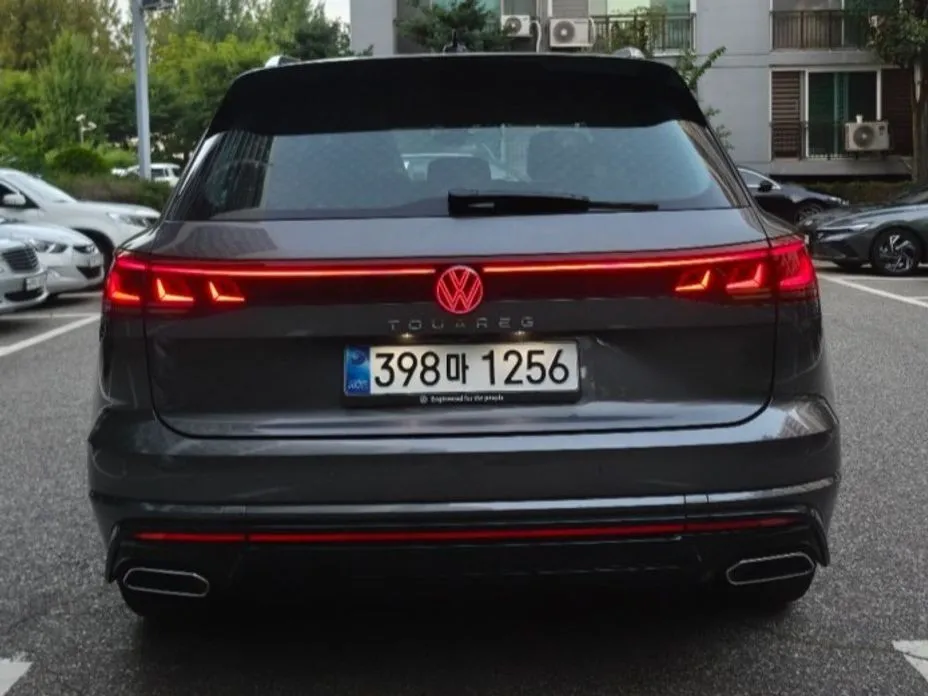Volkswagen Touareg — фото 10