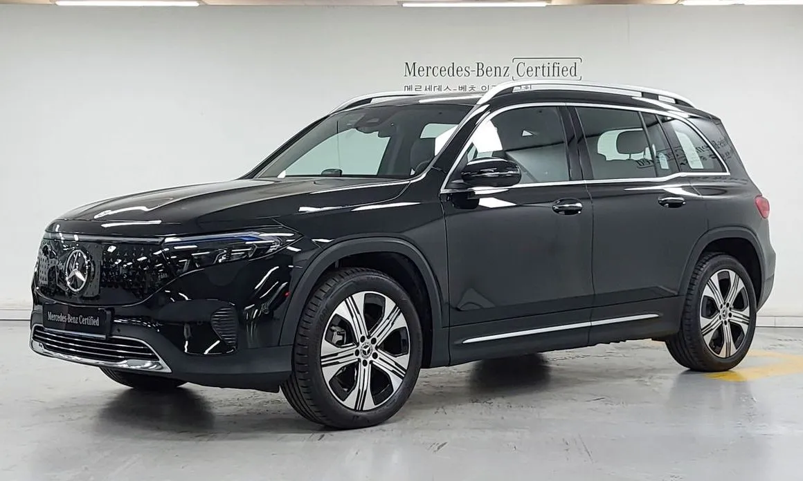 Mercedes-Benz EQB — фото 1