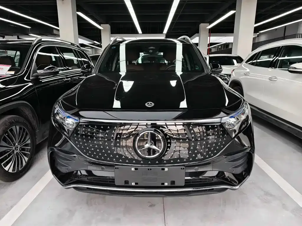 Mercedes-Benz EQB — фото 10