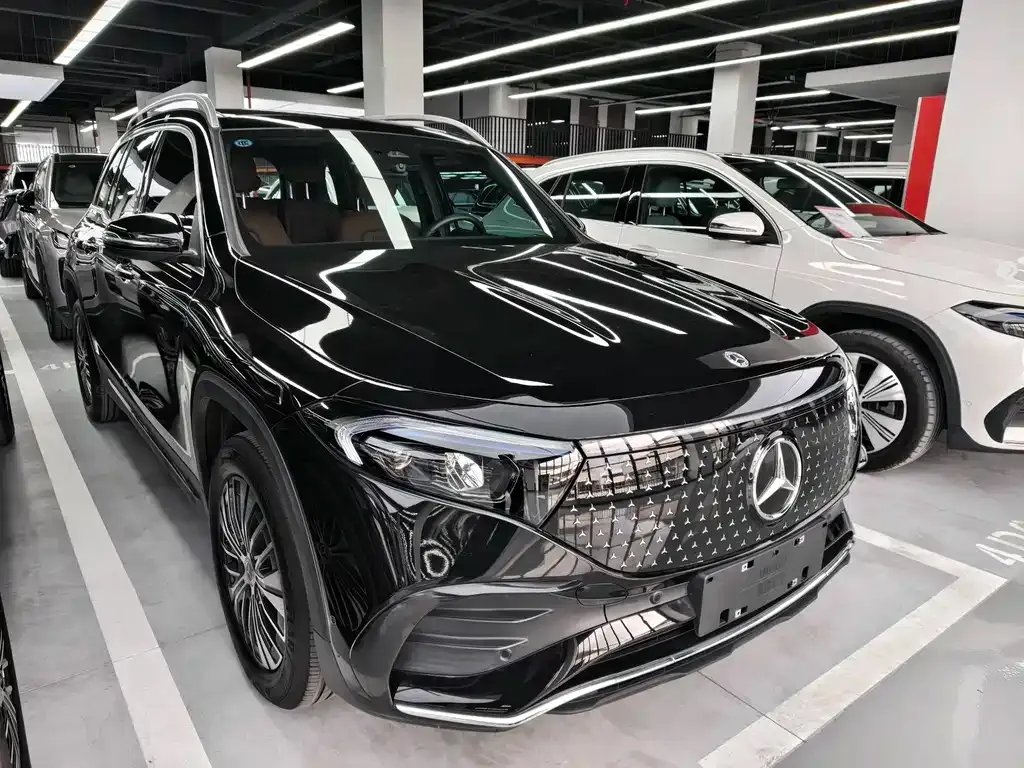 Mercedes-Benz EQB — фото 8