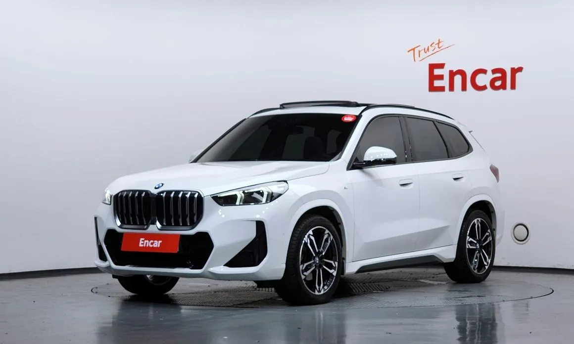 BMW X1 — фото 1