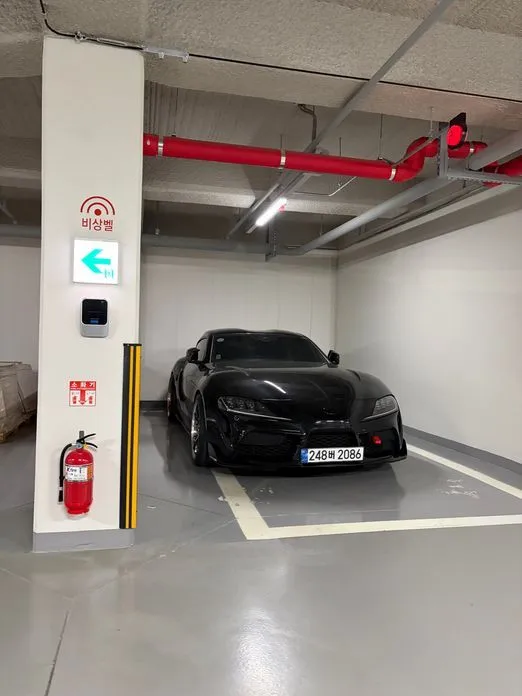 Toyota Supra — фото 1