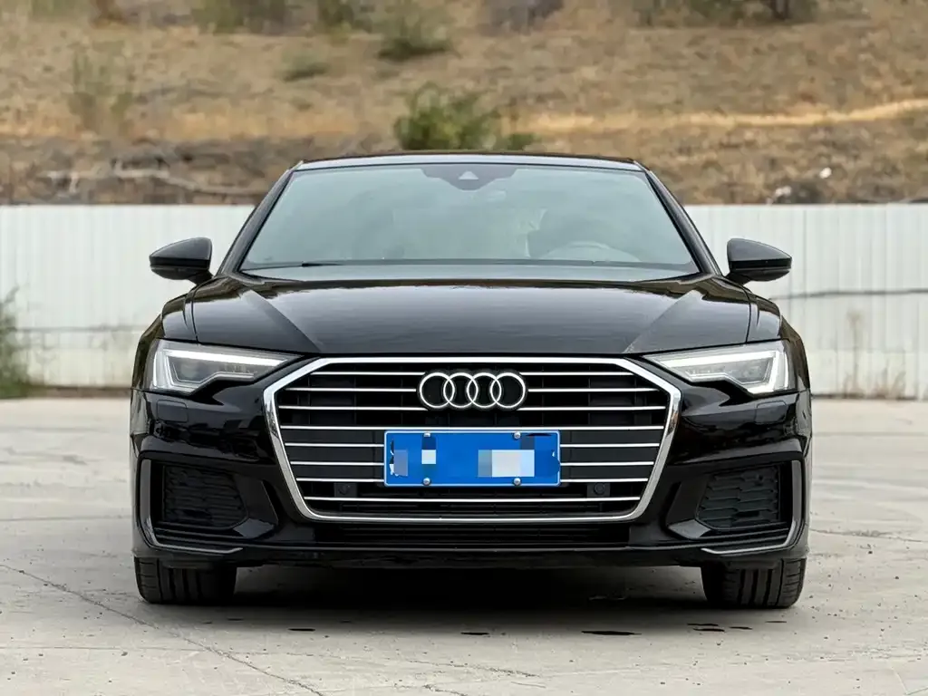 Audi A6L — фото 8