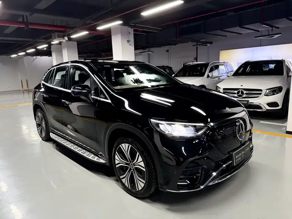 Mercedes-Benz EQE SUV — фото 4