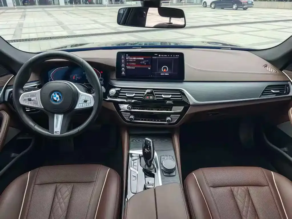 BMW 5 Series New Energy — фото 5