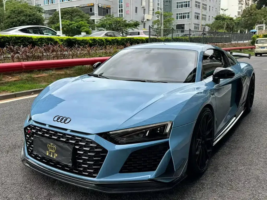Audi R8 — фото 1