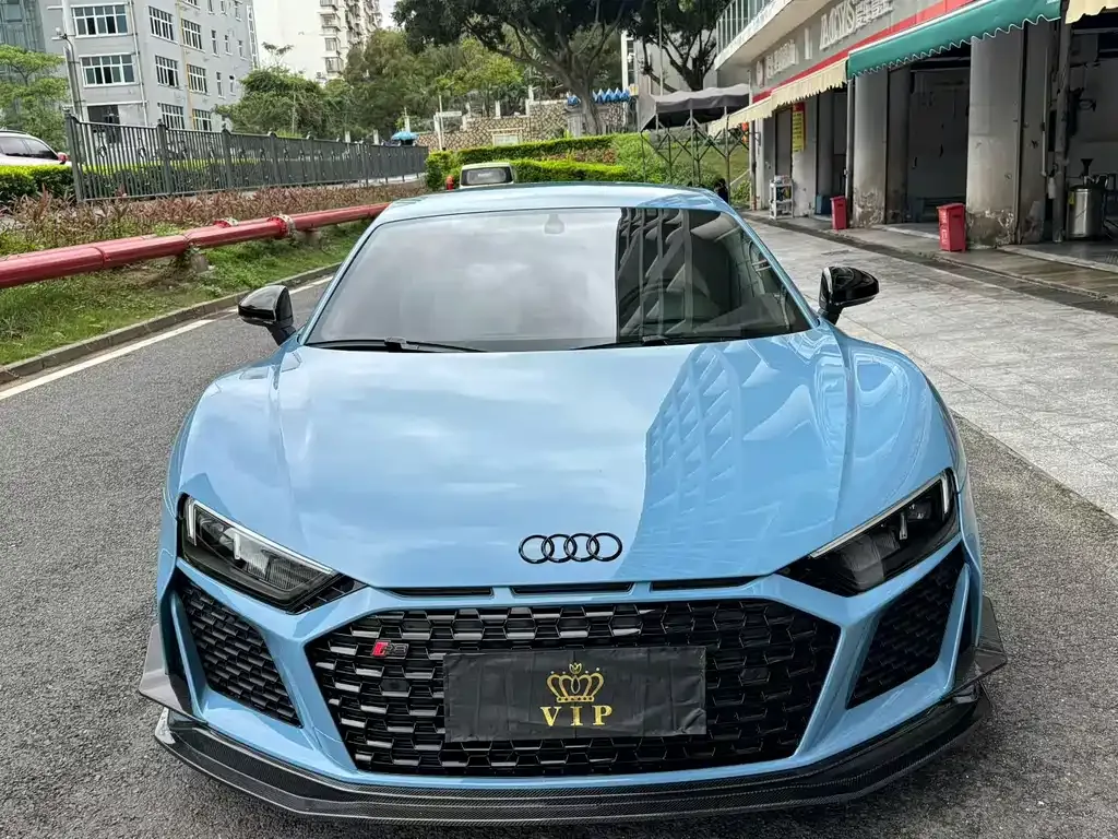 Audi R8 — фото 7
