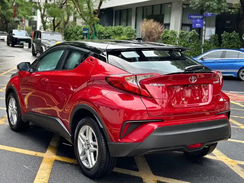 Toyota C-HR — фото 4