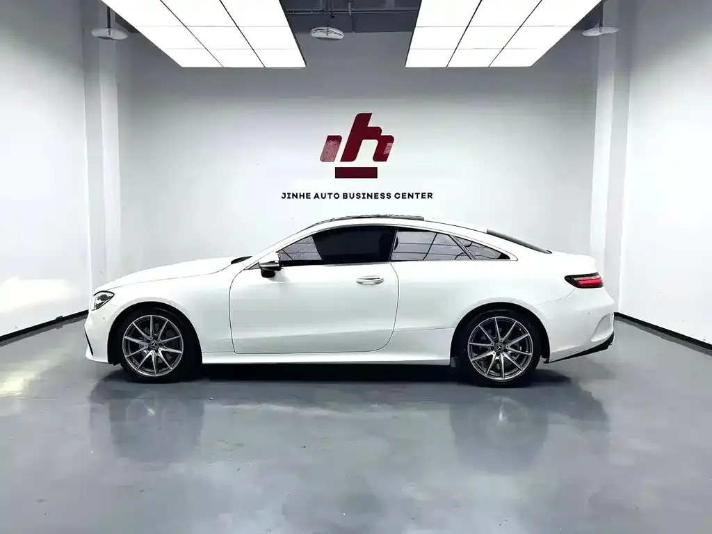 Mercedes-Benz E-Class (Import) — фото 4