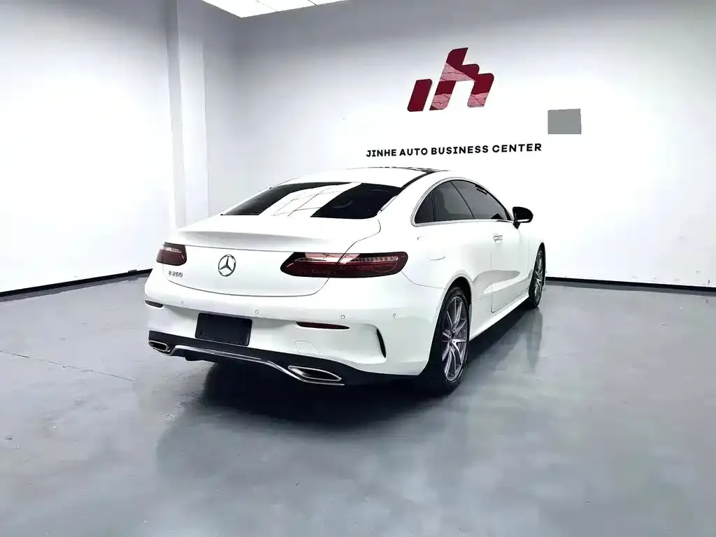 Mercedes-Benz E-Class (Import) — фото 8