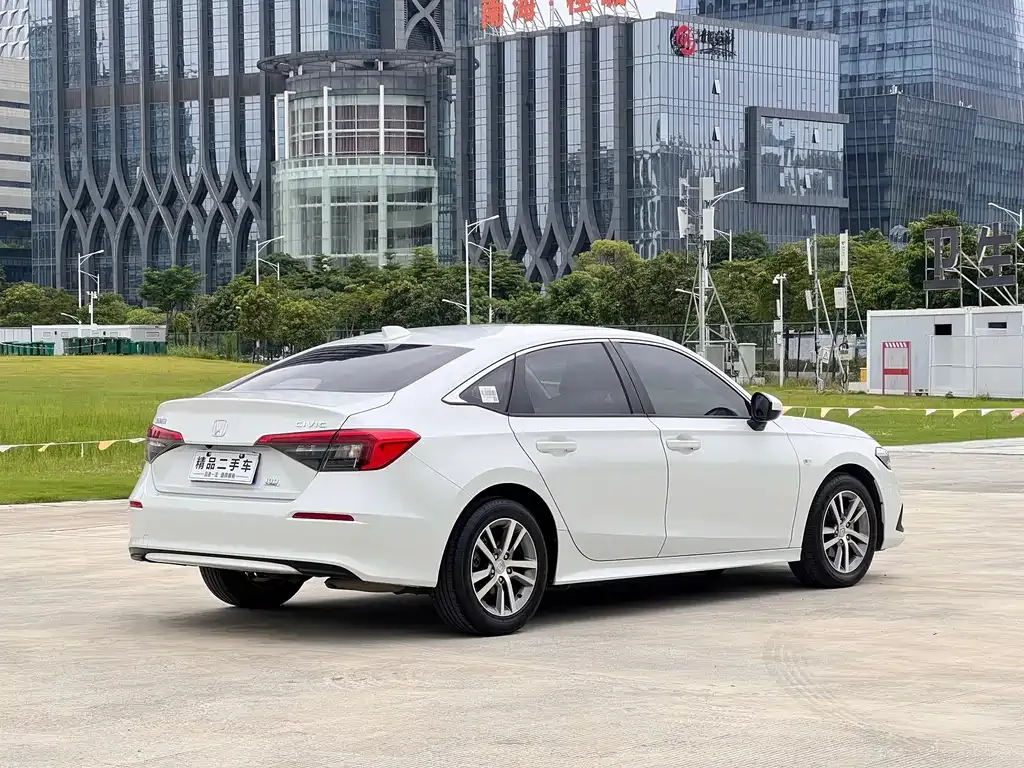 Honda Civic — фото 4