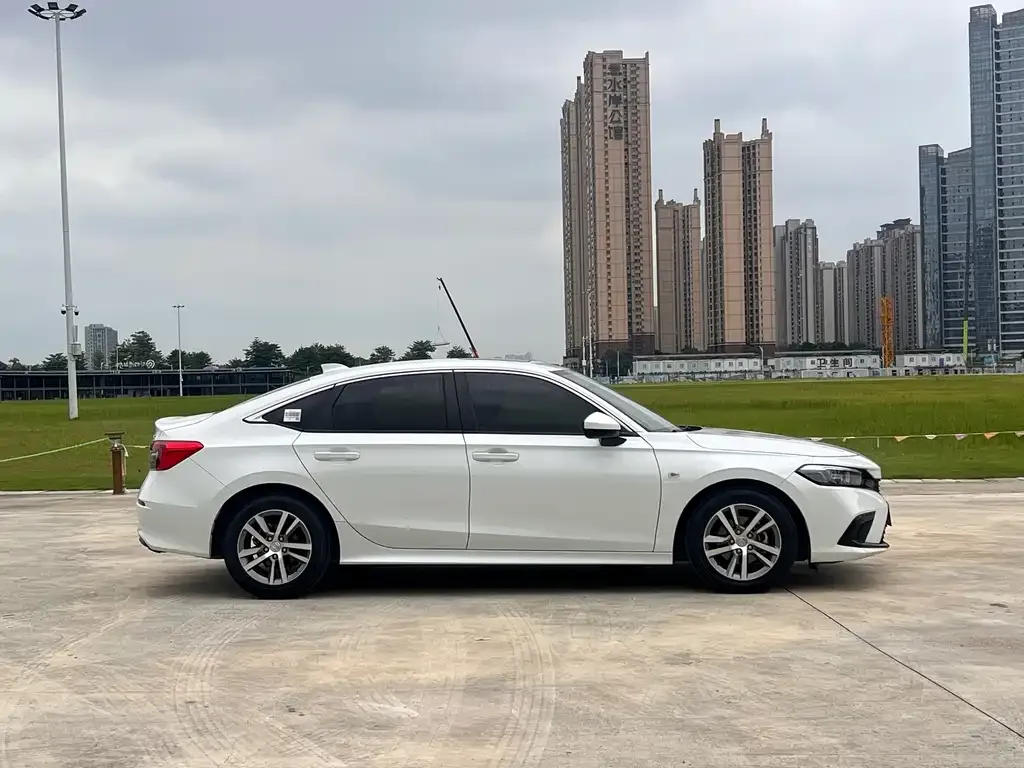 Honda Civic — фото 7