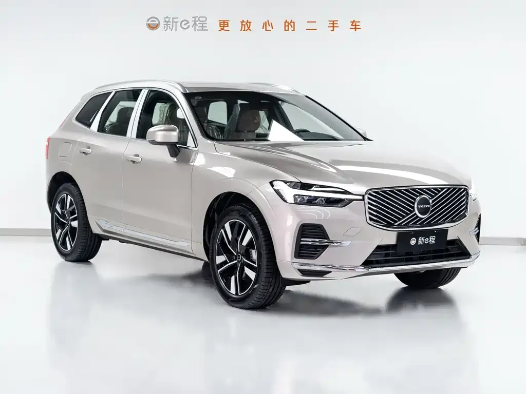 Volvo XC60 — фото 3