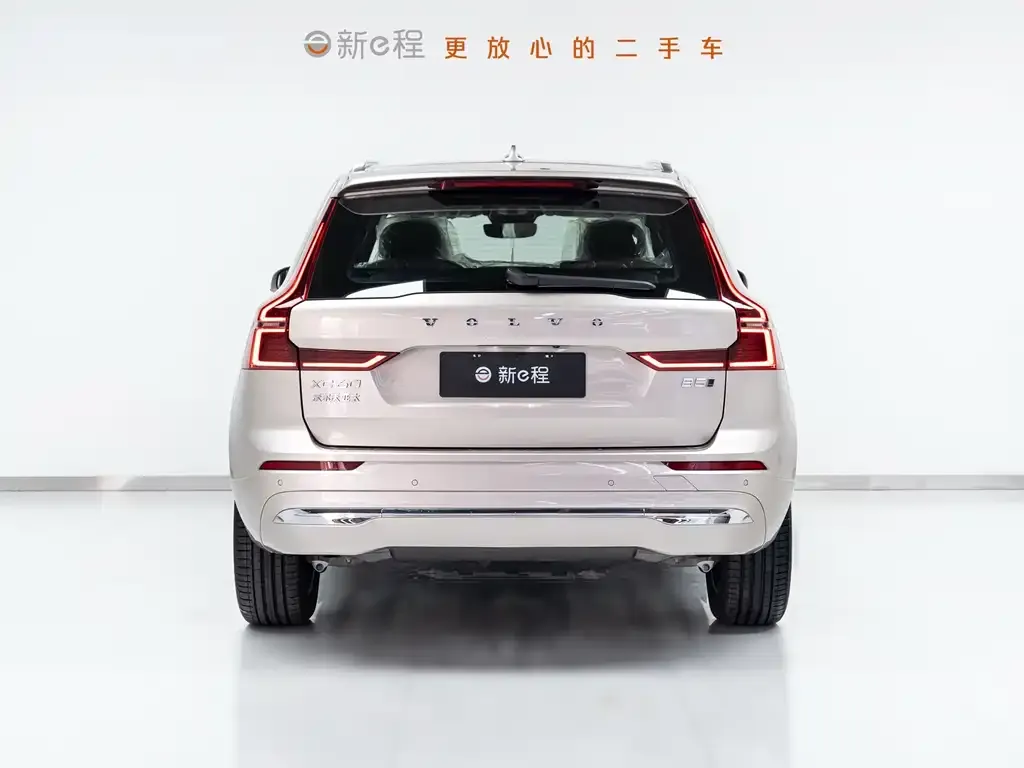Volvo XC60 — фото 4
