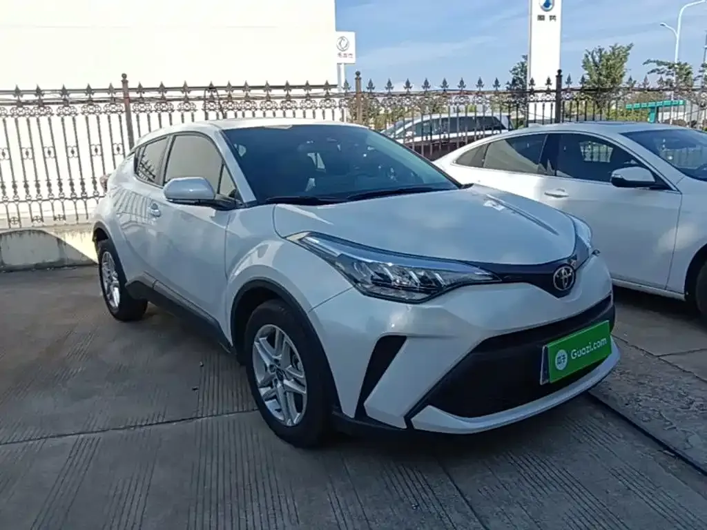 Toyota C-HR — фото 3