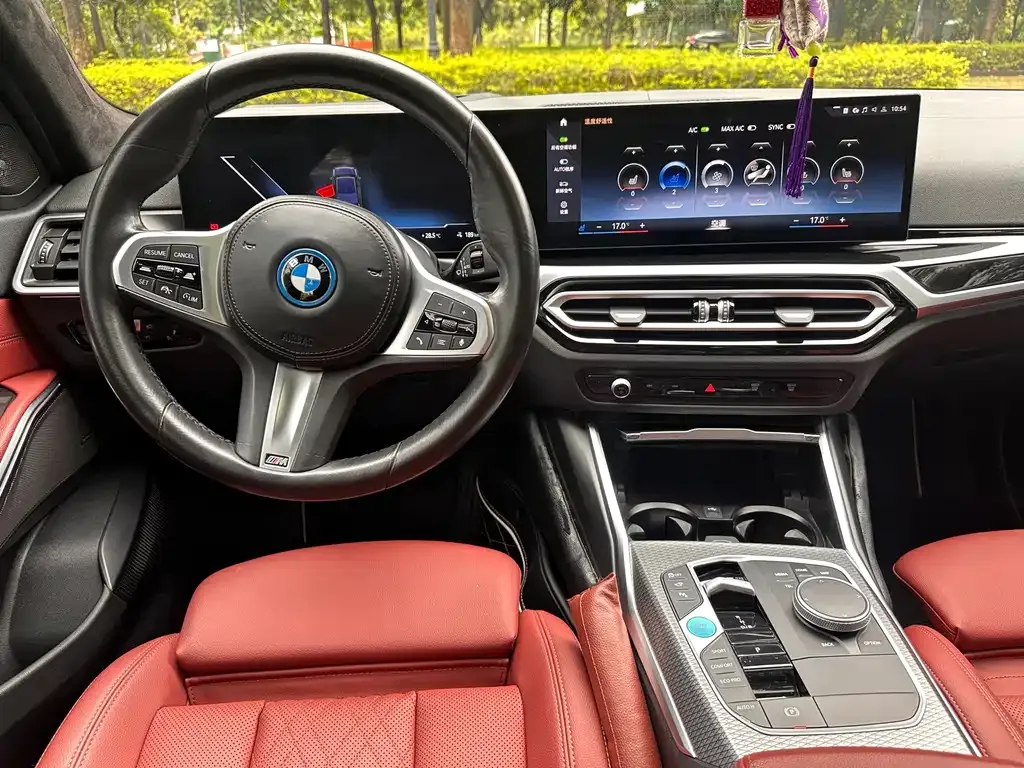 BMW i3 — фото 9