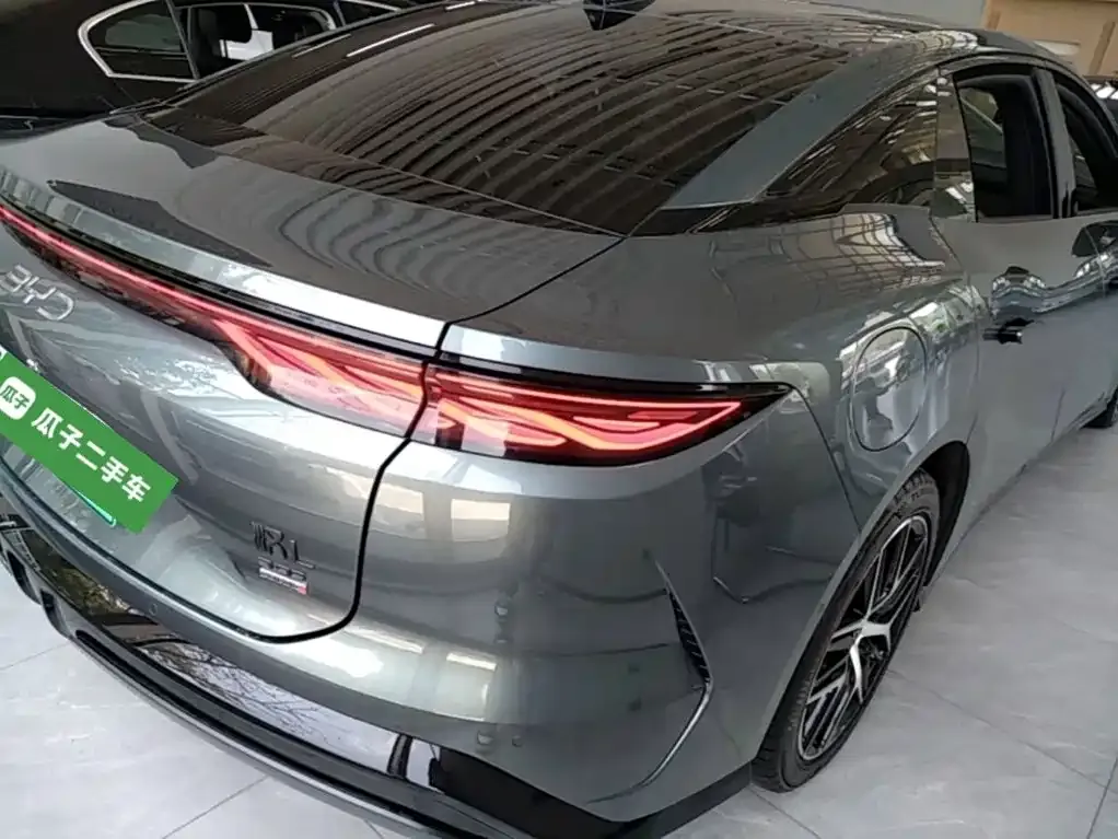 BYD Han L — фото 10