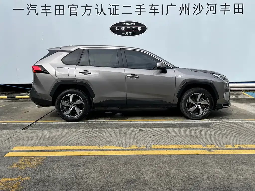 Toyota RAV4 Prime — фото 5