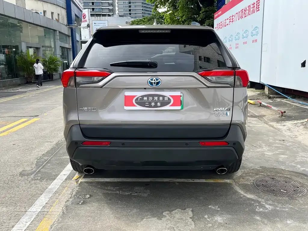Toyota RAV4 Prime — фото 8