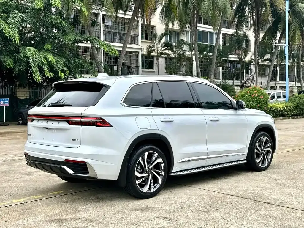 Geely Xingyue L — фото 6