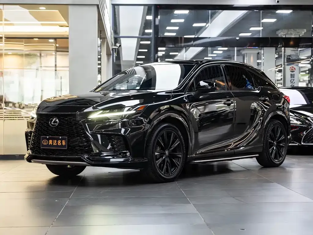 Lexus RX — фото 1