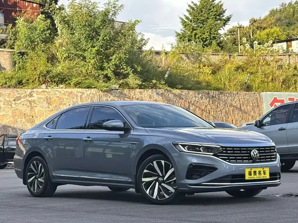 Volkswagen Passat — фото 8